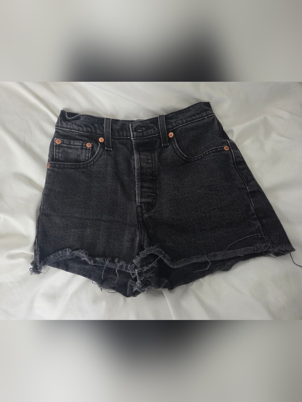 Levi's Ribcage Shorts 26